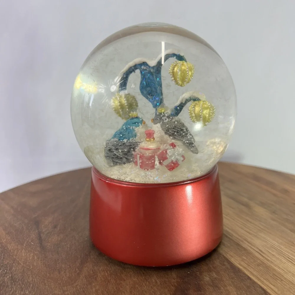 Nordstrom 2011 Holiday Snow Lighted Water Globe Christmas Presents & Birds Works